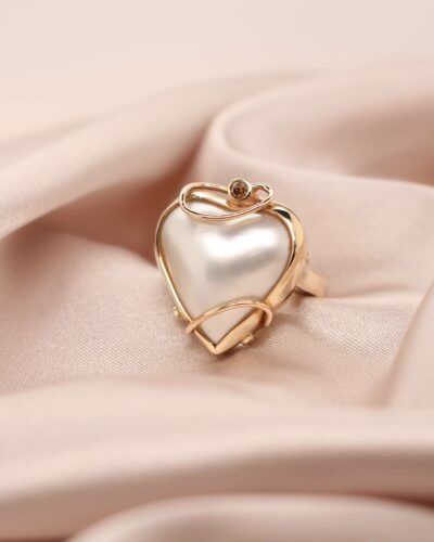Yellow Gold Ring with Heart-Shaped Mabe Pearl - 9ct Yellow Gold