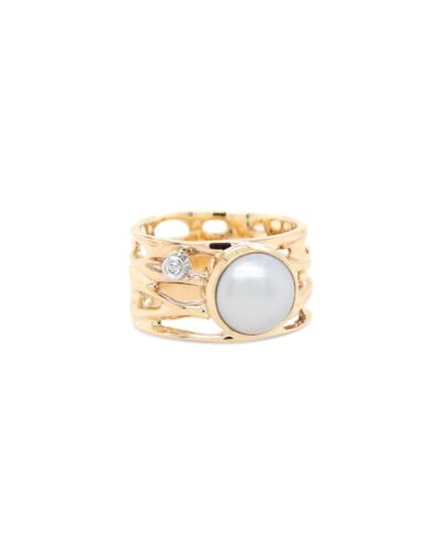 Oily Calm Coral Ring with Black Pearl and Diamond - 9ct Yellow Gold
