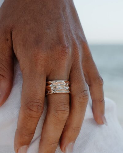 Oily Calm Diamond Ring