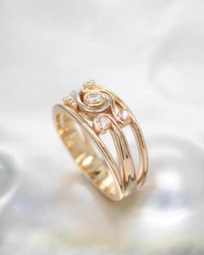 Latitude Diamond Slim Swirl Ring - Rose, White & Yellow Gold