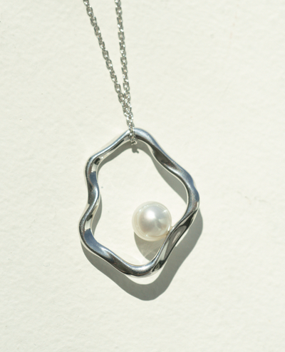 Flow Pearl Pendant - Sterling Silver