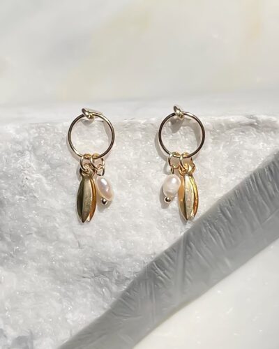 Rice Pearl & Circle Studs - 14k Gold Filled