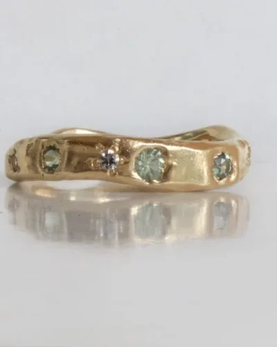 Green Sapphire Ring - 9ct Gold