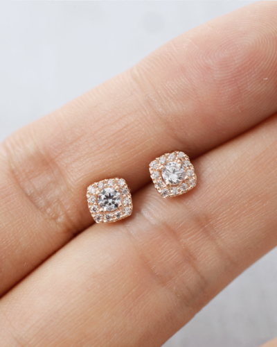 Queen Stud Earrings - 14K Gold