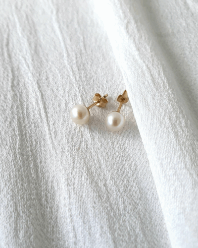 Petite Pearl Stud Earrings (5mm)
