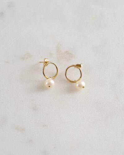 Circle Pearl Earrings