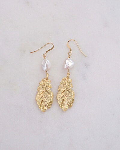 Feather Pearl Earrings (Keshi Pearl)