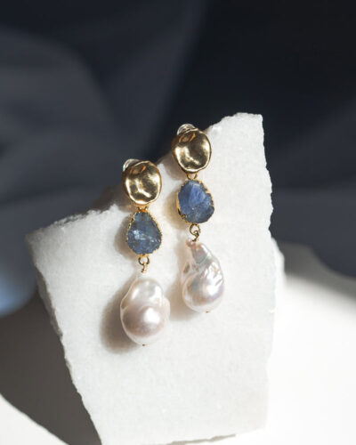 Tanzanite Birthstones x Pearls Earrings (December) - 24k Gold Plated